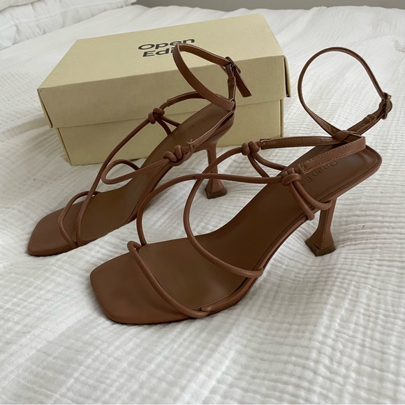 Open Edit Reggie Sandal in Tan Mocha 8.5 with box - Picture 3 of 5
